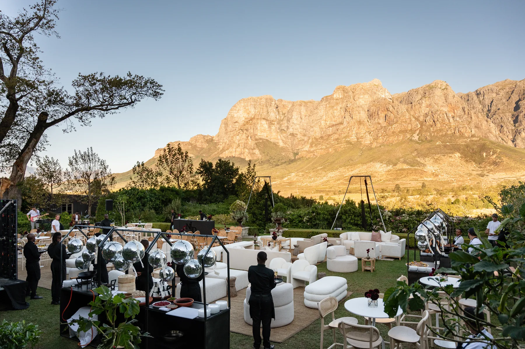 Outdoor celebration beneath Cape Town mountains