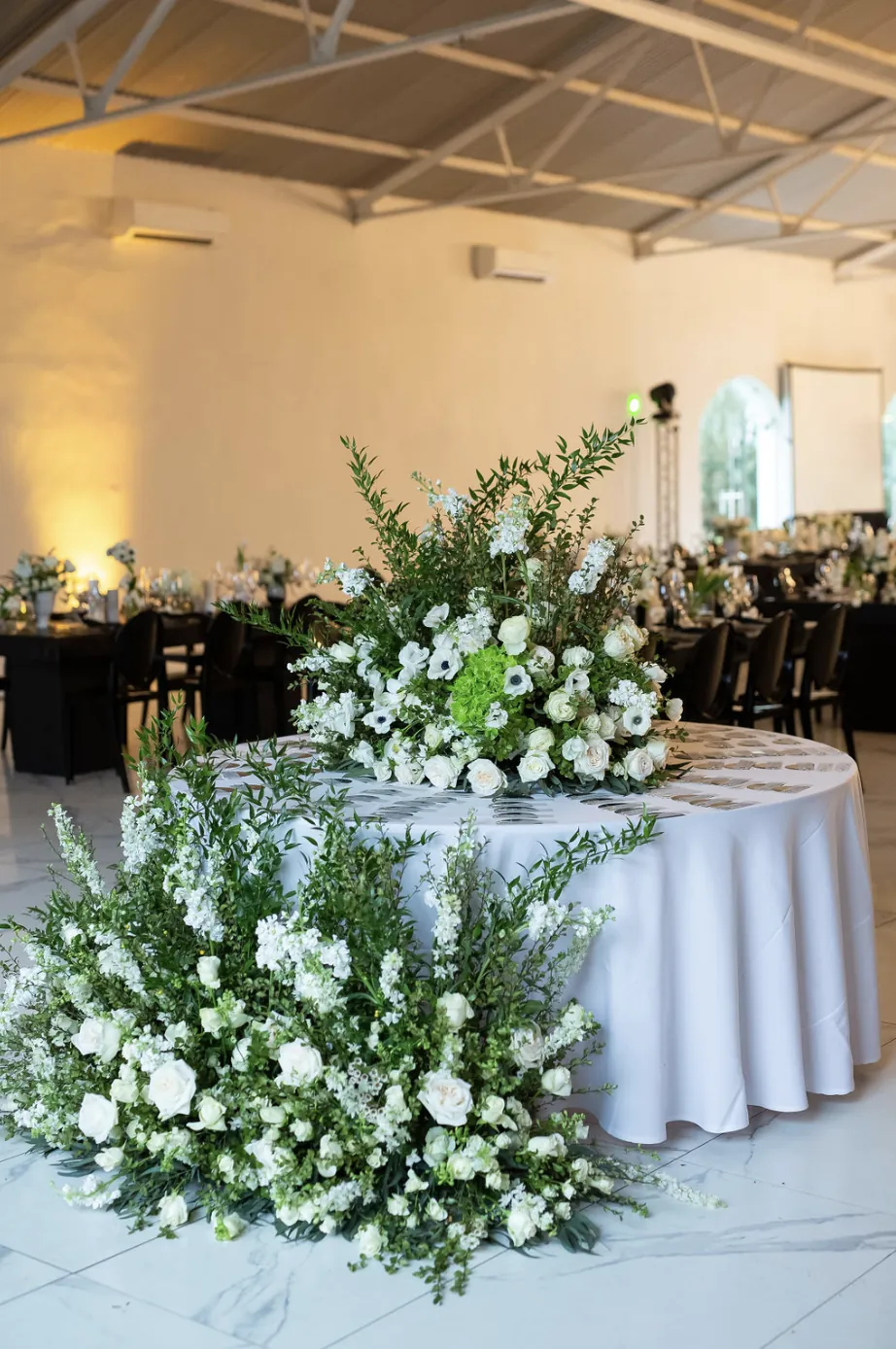 Sculptural white florals at The Cape Affair reception